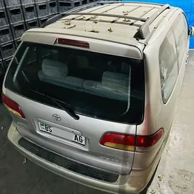 Toyota Sienna 2002