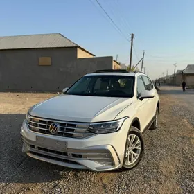 Volkswagen Tiguan 2021