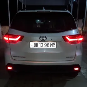 Toyota Highlander 2017