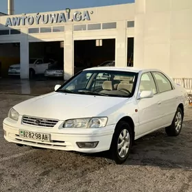 Toyota Camry 1999