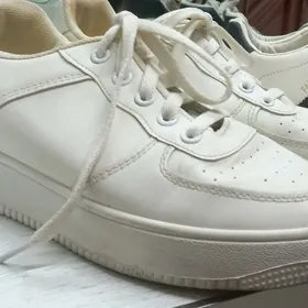 кроссовки 37 размер