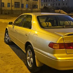 Toyota Camry 2000