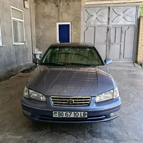 Toyota Camry 2000