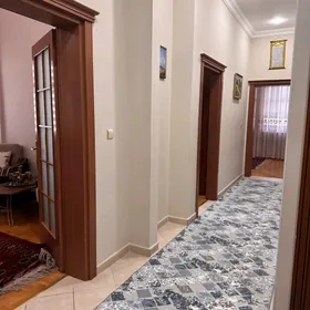 ЭЛИТКА ПО УЛ МОЛЛАНЕПЕС