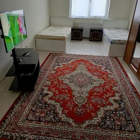 Arenda komnat berýän