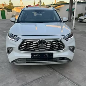 Toyota Highlander 2022