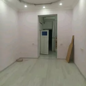 3 комнаты высокие потолки