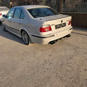 BMW E39 2002