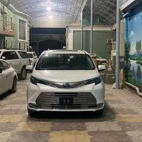 Toyota Sienna 2023