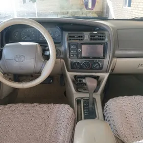 Toyota Avalon 1999