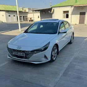 Hyundai Elantra 2021