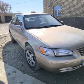 Toyota Camry 1998