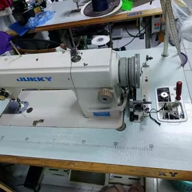 Jukki 5550 .  dikin masyn