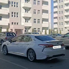 Toyota Camry 2020