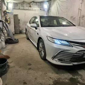 Toyota Camry 2020