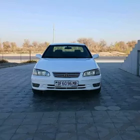 Toyota Camry 2000