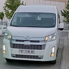 Toyota Hiace 2020