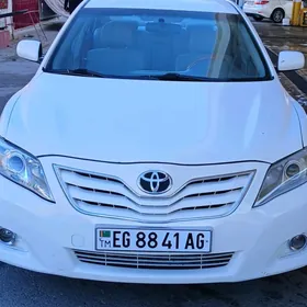 Toyota Camry 2011