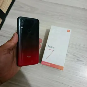 Redmi 7 (Ram 3/32 gb)