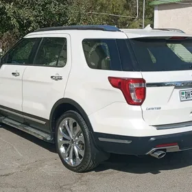 Ford Explorer 2018