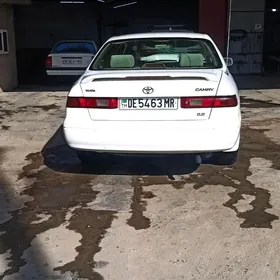 Toyota Camry 1998