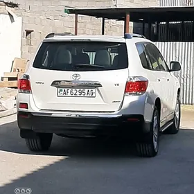 Toyota Highlander 2013