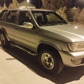 Nissan Pathfinder 1998