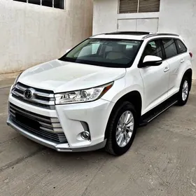 Toyota Highlander 2019