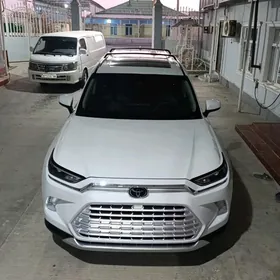 Toyota Highlander 2024