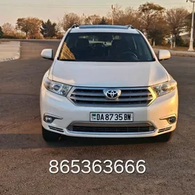 Toyota Highlander 2013