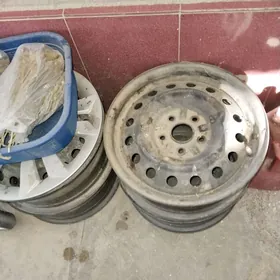 диска 16 Тойота