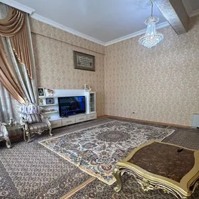 Podwoyskiy elitka 3 komnat