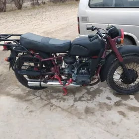 Ural 4320 1985