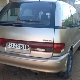 Toyota Previa 1995