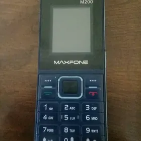 MAXFONE M200