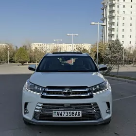 Toyota Highlander 2016