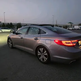 Hyundai Azera 2015