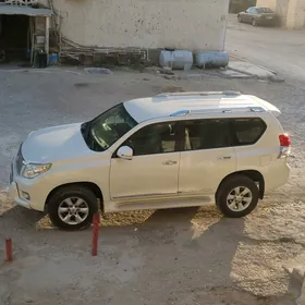 Toyota Land Cruiser Prado 2010