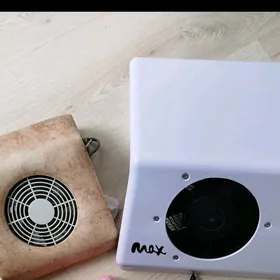 Salon manikyur un plisos