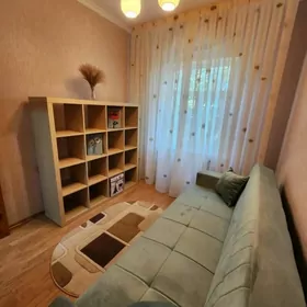 ЛАХУТИ 15ШКОЛА 3КОМ 3ЭТАЖ️️