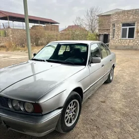 BMW 525 1989