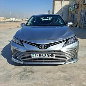 Toyota Camry 2020