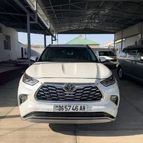 Toyota Highlander 2024