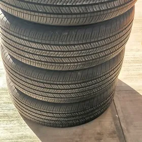 teker 235/55/20 GOOD YEAR