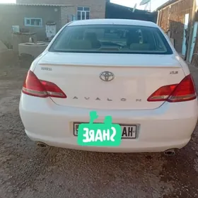 Toyota Avalon 2005