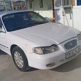 Hyundai Sonata 1997