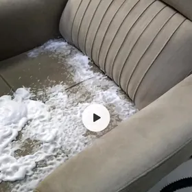 Himçiska dvan kresla ve uborka