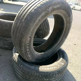 MICHELIN TEKER 235 60 18