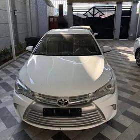 Toyota Camry 2017