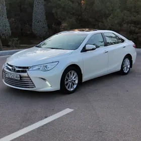 Toyota Camry 2015